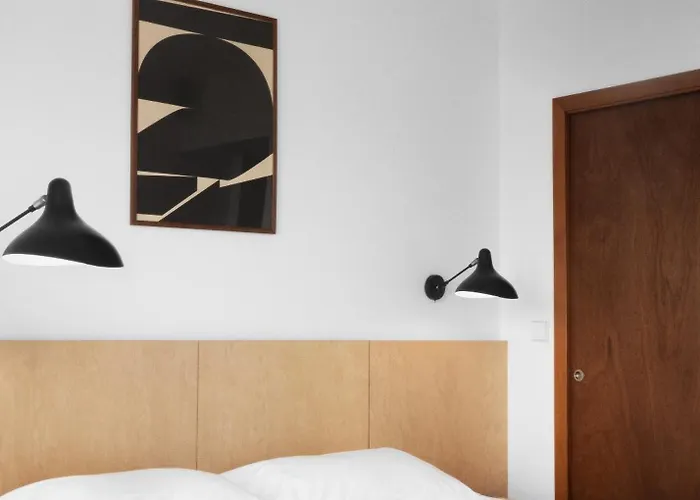 加州酒店 2* 勒拉旺杜