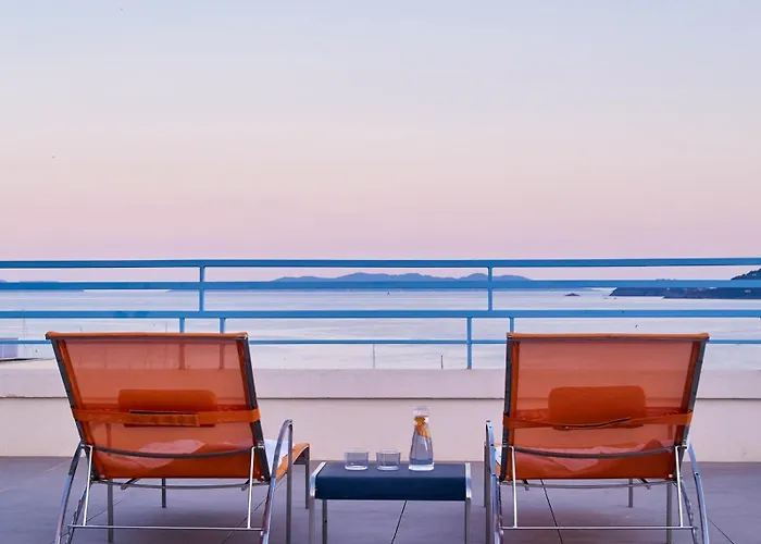 California Hotel Le Lavandou