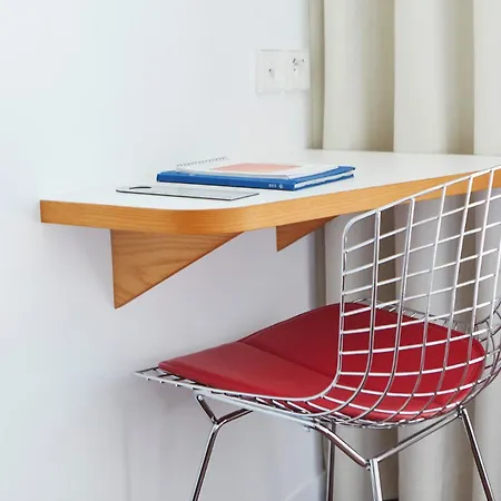 Готель California